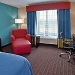Holiday Inn Express Hotel & Suites North Kansas City By Ihg