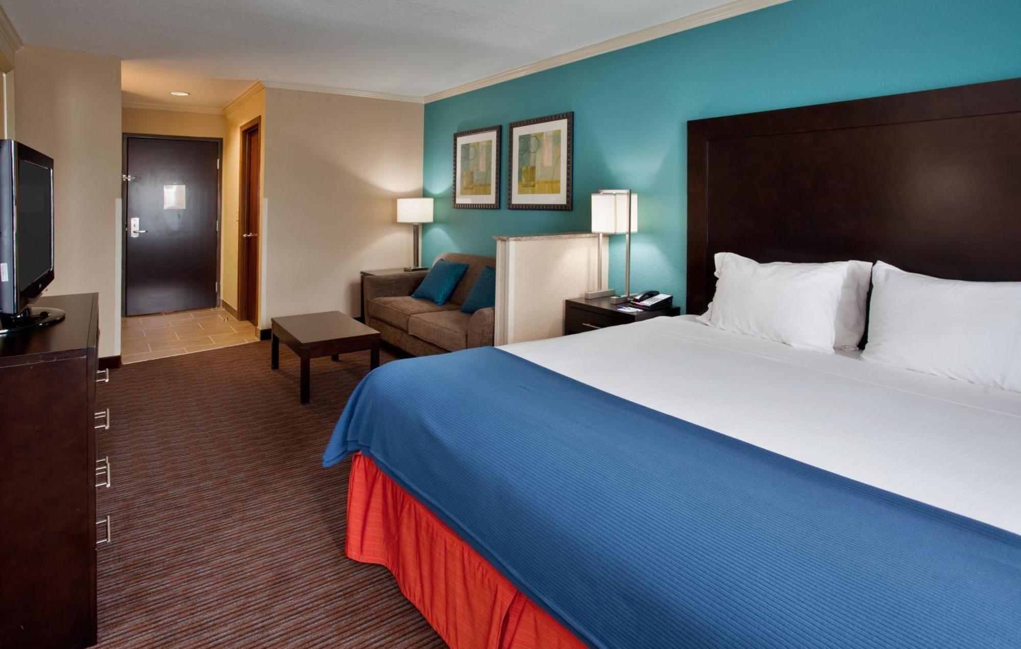 Express & North Kansas By Ihg Hotel